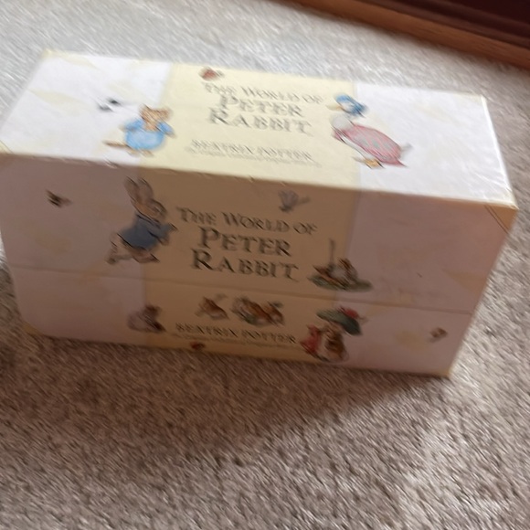 Peter rabbit by Beatrix Potter box set - Picture 7 of 9